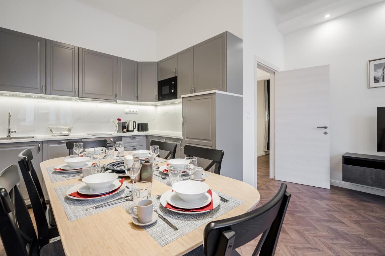 Bpr Sirius Suite With A/C Budapeste Exterior foto