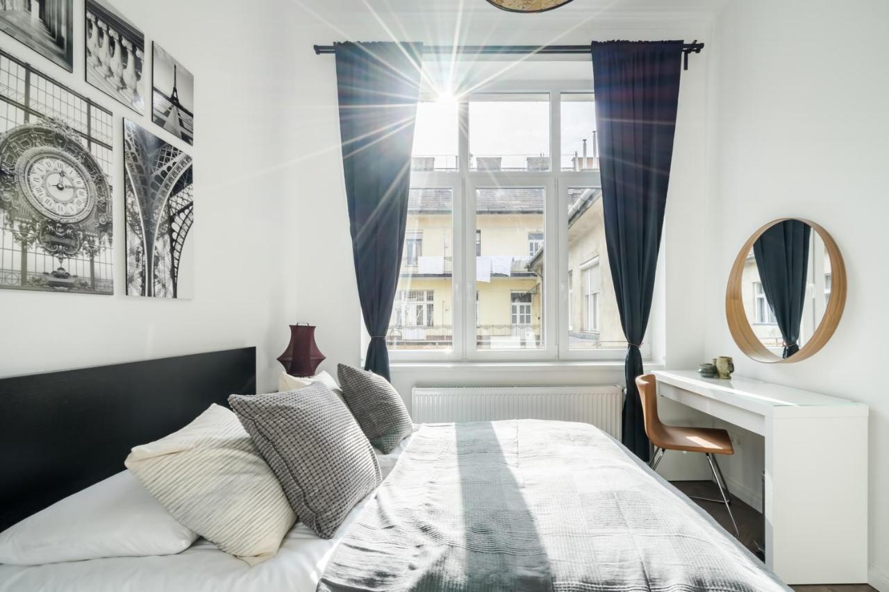 Bpr Sirius Suite With A/C Budapeste Exterior foto
